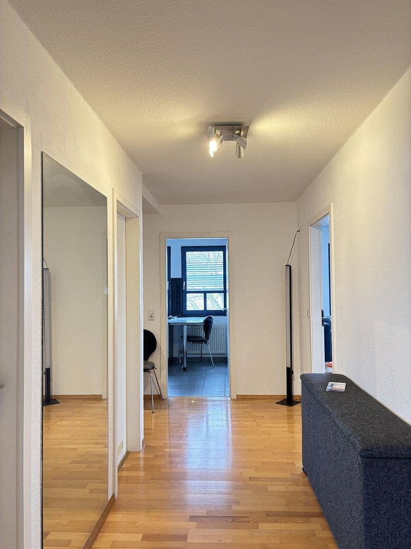 Prenájom bytu 5-izbový 185 m², Wolf-Hirth-Straße 10, Esslingen am Neckar, Bádensko-Wurttembersko Prenájom bytu 5-izbový 185 m², Wolf-Hirth-Straße 10, Esslingen am Neckar, Bádensko-Wurttembersko