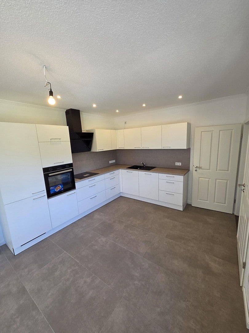Prenájom domu 93 m², pozemek 327 m², Rheine, Severné Porýnie - Westfálsko Prenájom domu 93 m², pozemek 327 m², Rheine, Severné Porýnie - Westfálsko