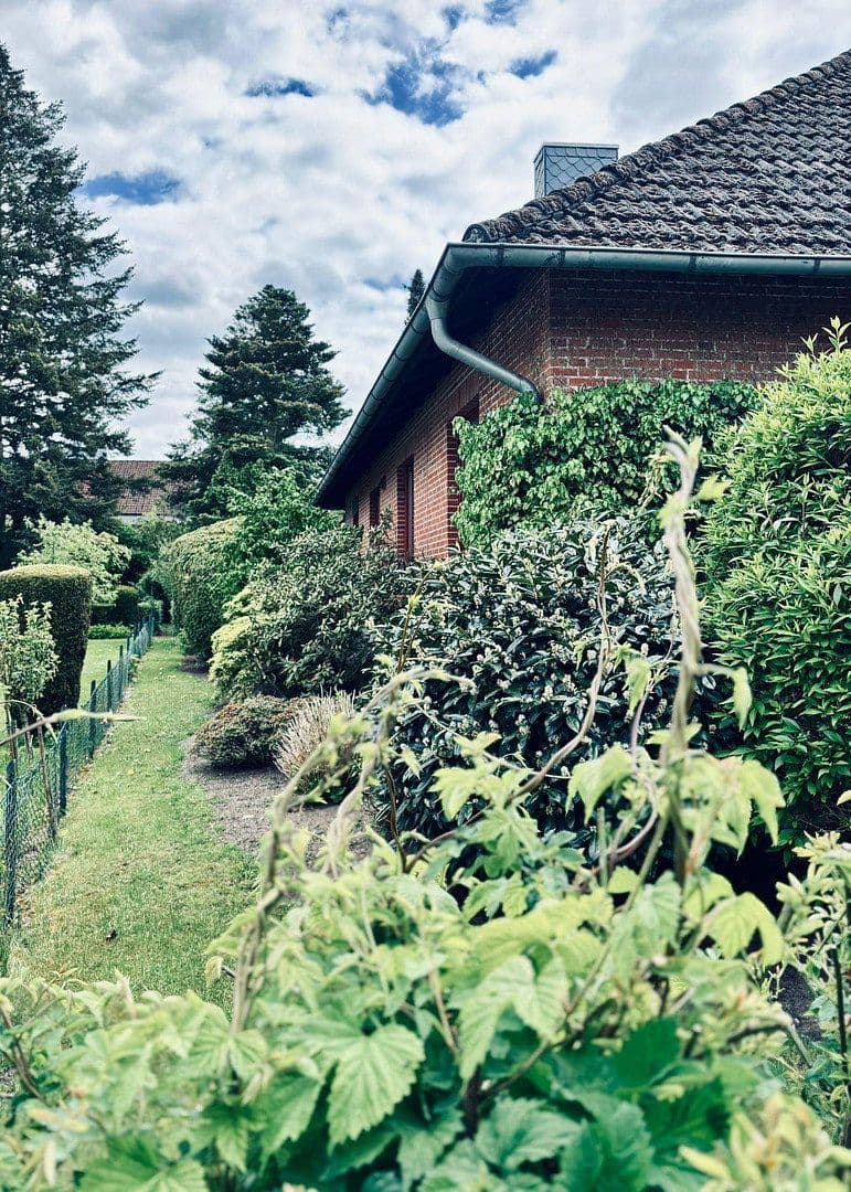 Predaj domu 192 m², pozemek 1.313 m², Büchen, Šlezvicko-Holštajnsko Predaj domu 192 m², pozemek 1.313 m², Büchen, Šlezvicko-Holštajnsko