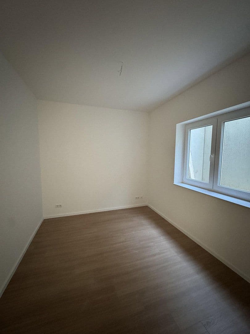 Prenájom bytu 3-izbový 73 m², Essenheim, Porýnie-Falcko Prenájom bytu 3-izbový 73 m², Essenheim, Porýnie-Falcko