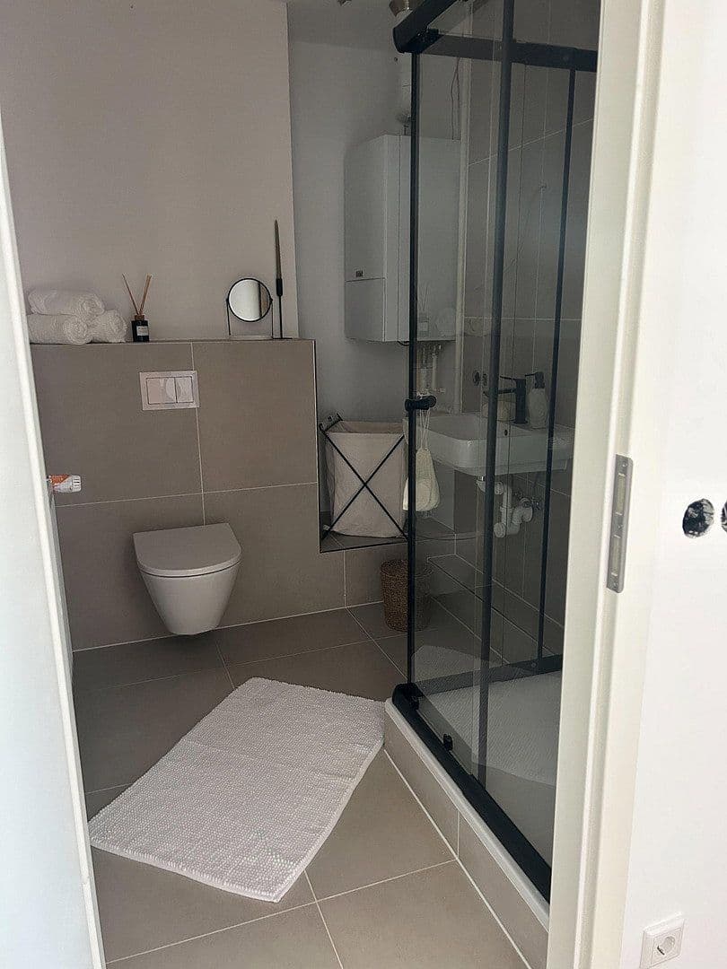 Prenájom bytu 3-izbový 75 m², Kreuzstraße, Osnabrück, Dolné Sasko Prenájom bytu 3-izbový 75 m², Kreuzstraße, Osnabrück, Dolné Sasko