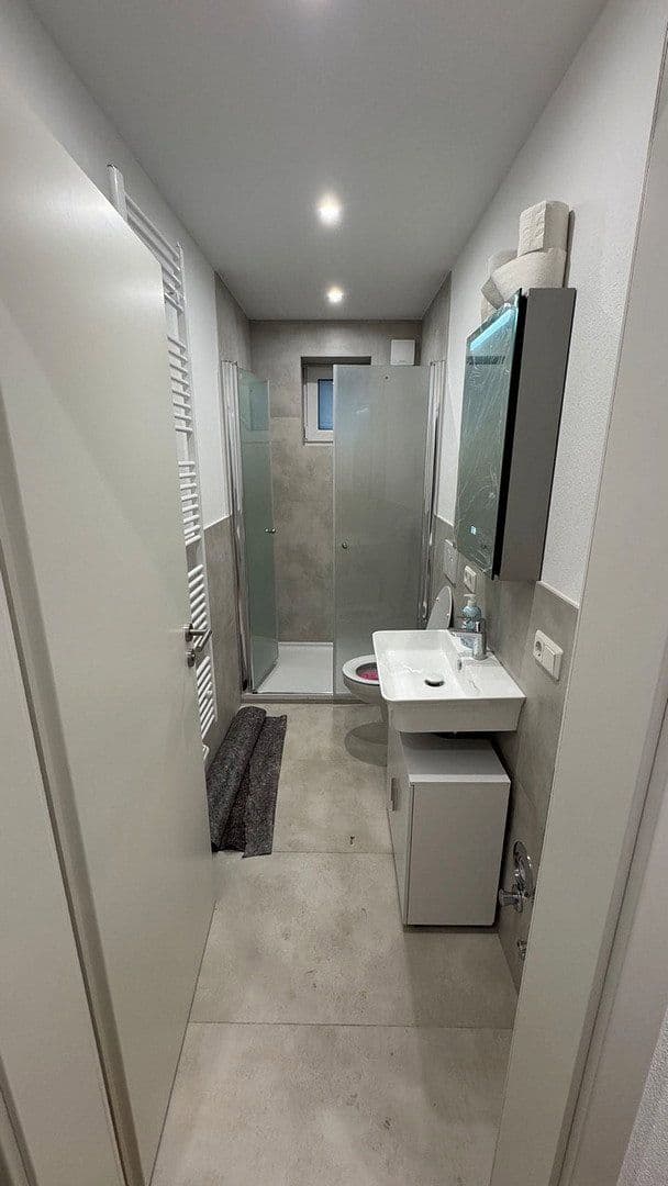 Prenájom bytu 3-izbový 60 m², Böblinger Straße 334, Stuttgart, Bádensko-Wurttembersko Prenájom bytu 3-izbový 60 m², Böblinger Straße 334, Stuttgart, Bádensko-Wurttembersko