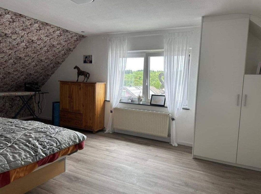 Predaj domu 180 m², pozemek 628 m², Ruschberg, Porýnie-Falcko Predaj domu 180 m², pozemek 628 m², Ruschberg, Porýnie-Falcko
