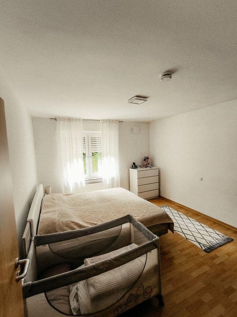 Prenájom bytu 4-izbový 90 m², Am kleinen Rotenberg 12, Wittlich, Porýnie-Falcko Prenájom bytu 4-izbový 90 m², Am kleinen Rotenberg 12, Wittlich, Porýnie-Falcko
