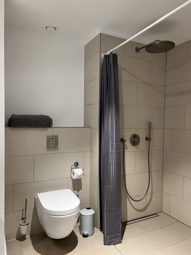Prenájom bytu 2-izbový 56 m², Mühlenstraße 20, Berlin, Berlín Prenájom bytu 2-izbový 56 m², Mühlenstraße 20, Berlin, Berlín
