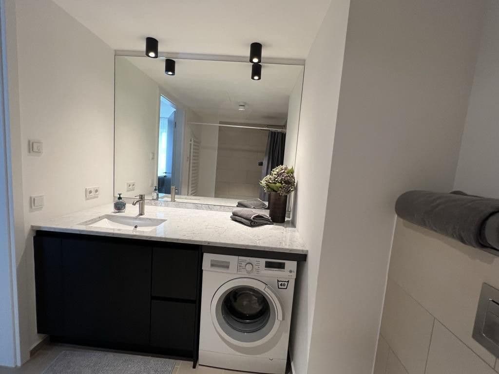 Prenájom bytu 2-izbový 56 m², Mühlenstraße 20, Berlin, Berlín Prenájom bytu 2-izbový 56 m², Mühlenstraße 20, Berlin, Berlín