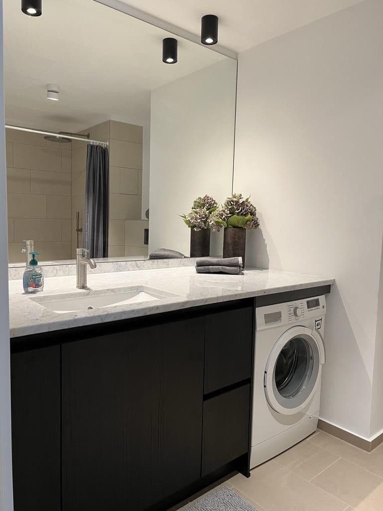 Prenájom bytu 2-izbový 56 m², Mühlenstraße 20, Berlin, Berlín Prenájom bytu 2-izbový 56 m², Mühlenstraße 20, Berlin, Berlín
