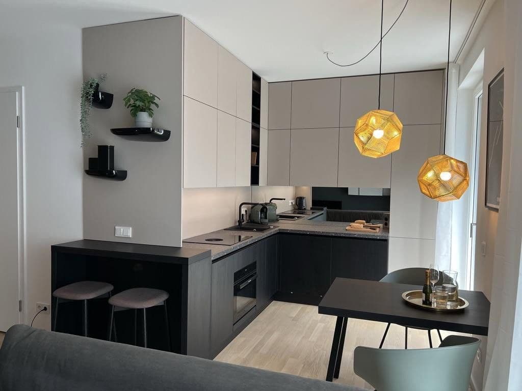 Prenájom bytu 2-izbový 56 m², Mühlenstraße 20, Berlin, Berlín Prenájom bytu 2-izbový 56 m², Mühlenstraße 20, Berlin, Berlín