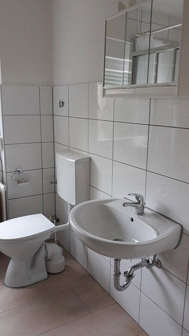 Prenájom bytu 1-izbový 20 m², Wartbergstrasse 44, Heilbronn, Bádensko-Wurttembersko Prenájom bytu 1-izbový 20 m², Wartbergstrasse 44, Heilbronn, Bádensko-Wurttembersko