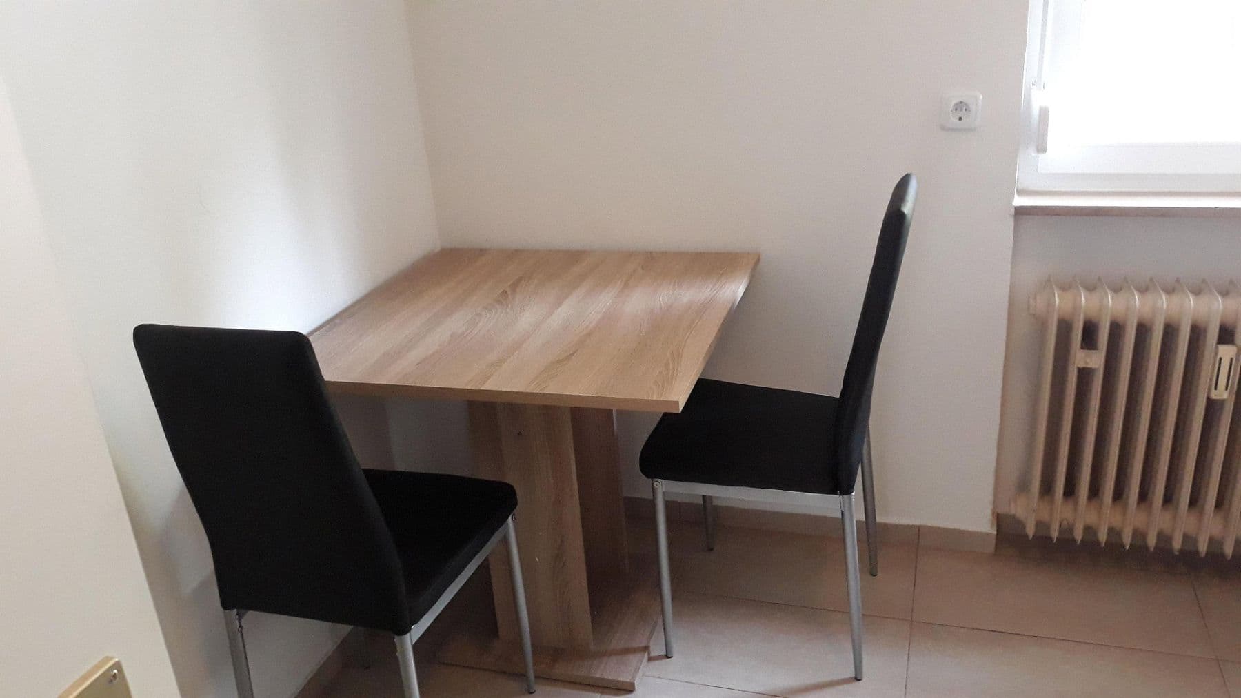 Prenájom bytu 1-izbový 20 m², Wartbergstrasse 44, Heilbronn, Bádensko-Wurttembersko Prenájom bytu 1-izbový 20 m², Wartbergstrasse 44, Heilbronn, Bádensko-Wurttembersko