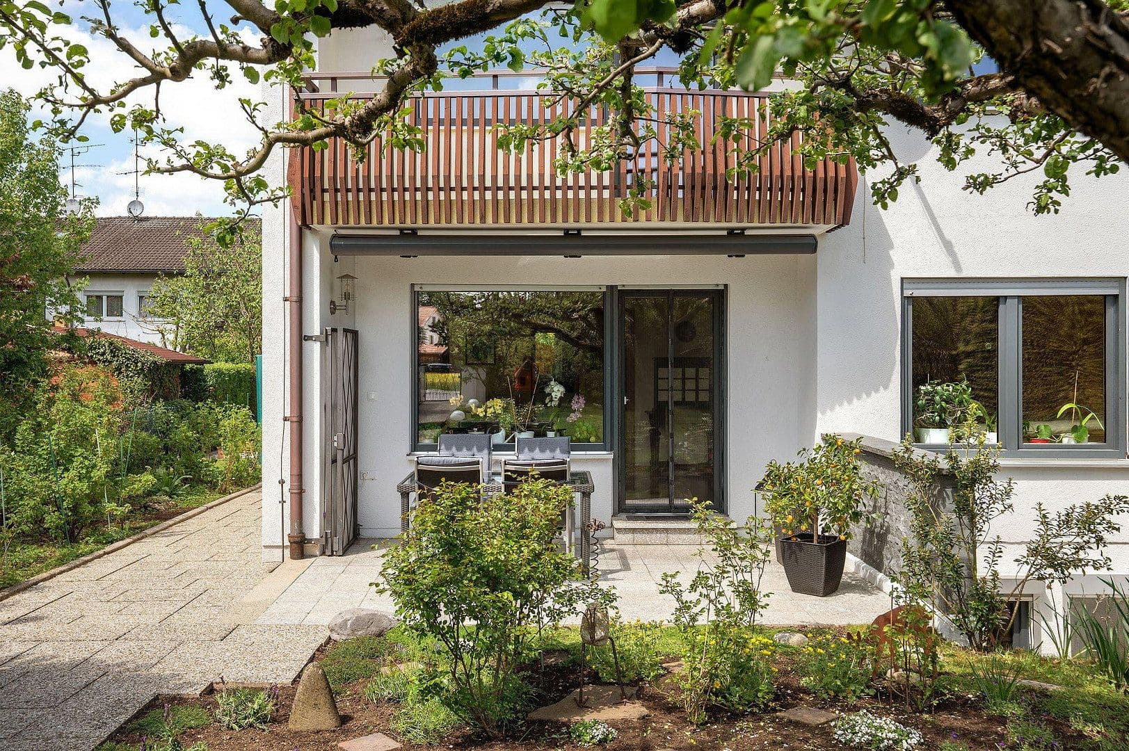 Predaj domu 153 m², pozemek 494 m², Jahnsteig 27, Otterfing, Bavorsko Predaj domu 153 m², pozemek 494 m², Jahnsteig 27, Otterfing, Bavorsko