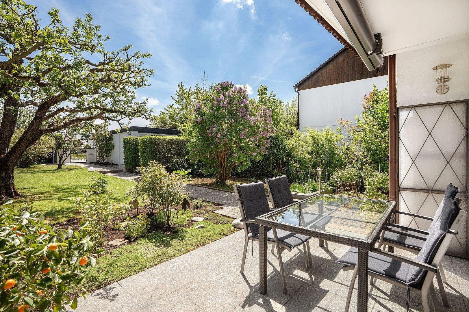 Predaj domu 153 m², pozemek 494 m², Jahnsteig 27, Otterfing, Bavorsko Predaj domu 153 m², pozemek 494 m², Jahnsteig 27, Otterfing, Bavorsko