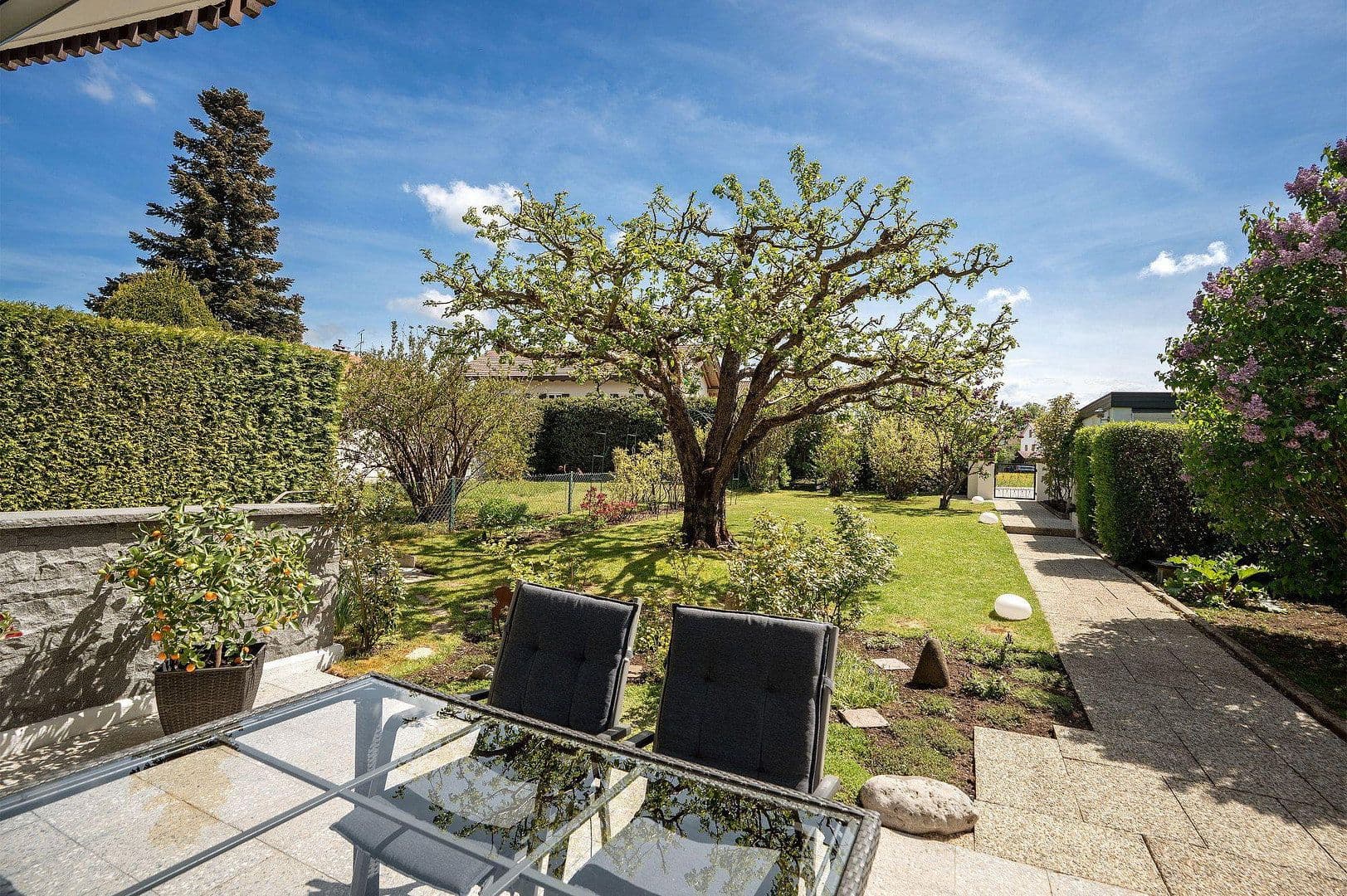 Predaj domu 153 m², pozemek 494 m², Jahnsteig 27, Otterfing, Bavorsko Predaj domu 153 m², pozemek 494 m², Jahnsteig 27, Otterfing, Bavorsko