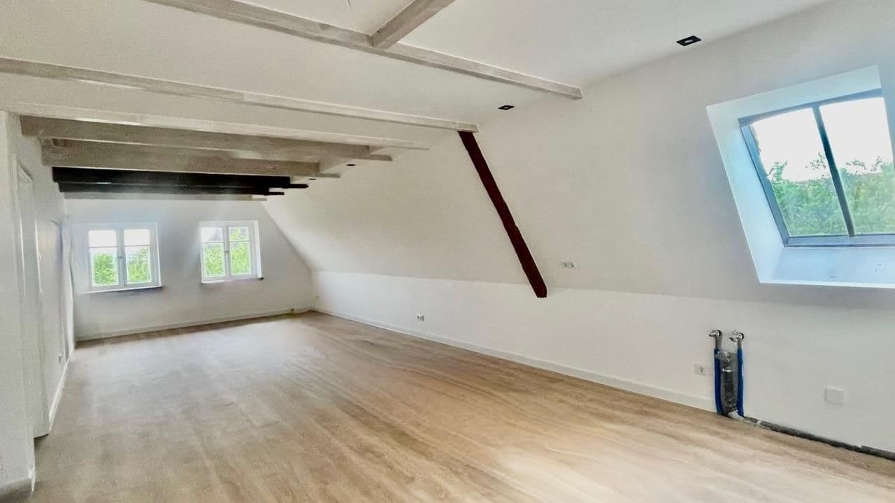 Prenájom bytu 4-izbový 124 m², Hollern-Twielenfleth, Dolné Sasko Prenájom bytu 4-izbový 124 m², Hollern-Twielenfleth, Dolné Sasko