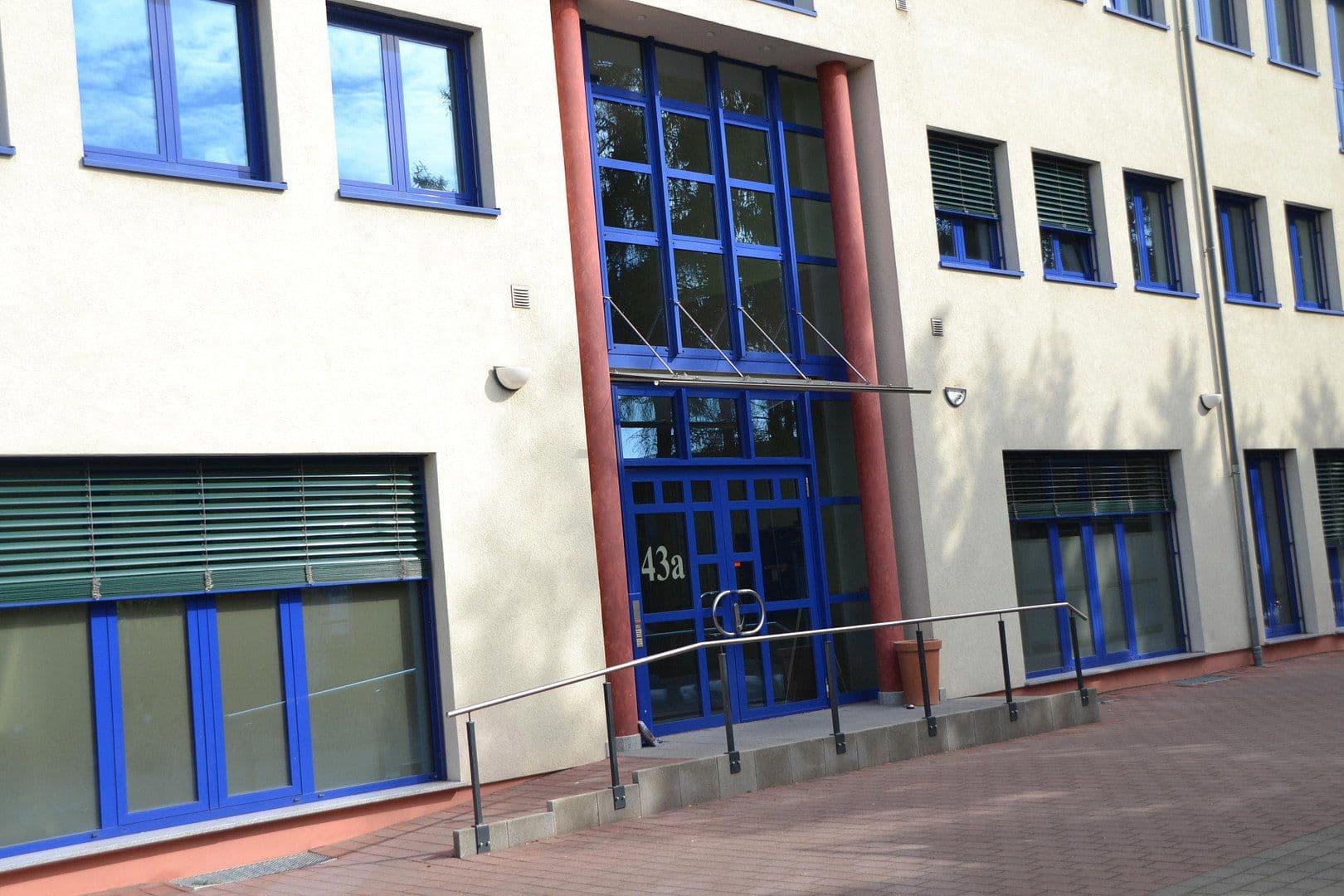 Prenájom bytu 3-izbový 93 m², Schulstraße 43a, Hattersheim am Main, Hesensko Prenájom bytu 3-izbový 93 m², Schulstraße 43a, Hattersheim am Main, Hesensko