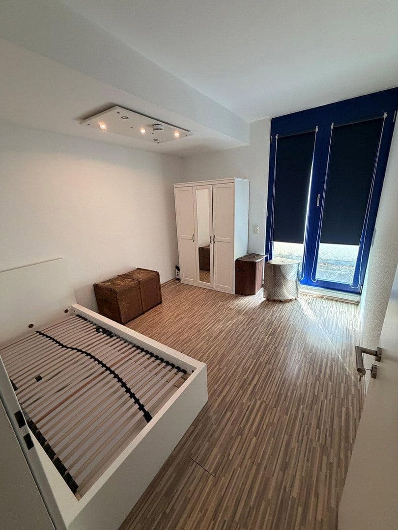 Prenájom bytu 3-izbový 93 m², Schulstraße 43a, Hattersheim am Main, Hesensko Prenájom bytu 3-izbový 93 m², Schulstraße 43a, Hattersheim am Main, Hesensko