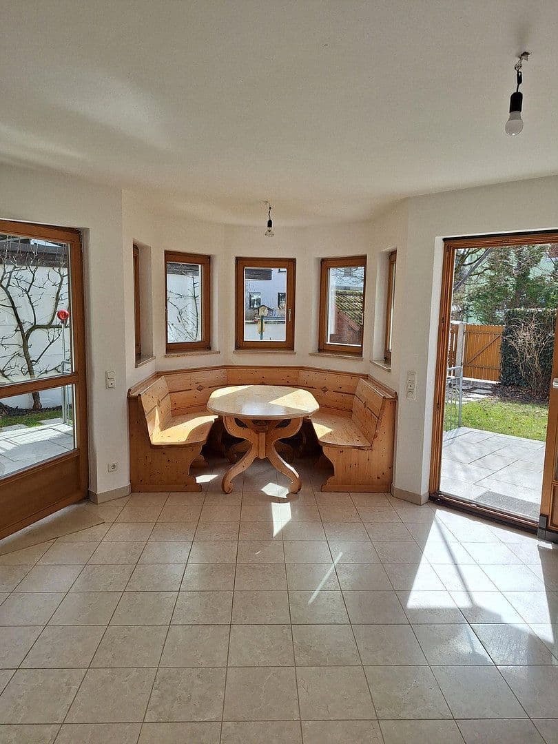 Predaj bytu 3-izbový 91 m², München, Bavorsko Predaj bytu 3-izbový 91 m², München, Bavorsko
