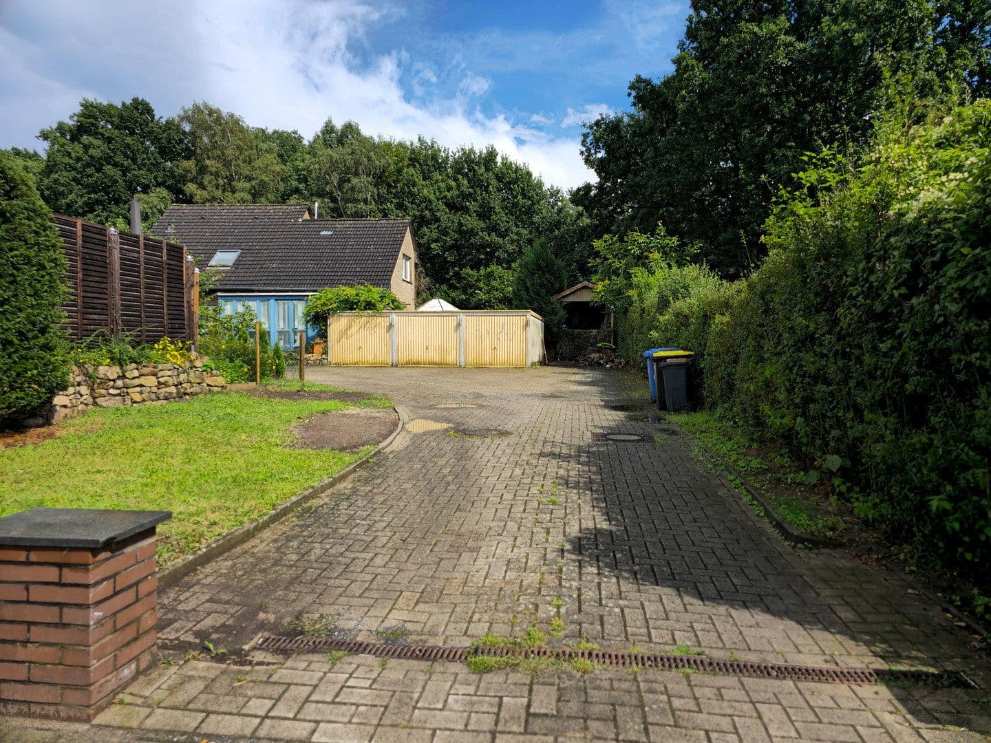 Predaj domu 295 m², pozemek 1.223 m², Strothmannsweg 44a, Osnabrück, Dolné Sasko Predaj domu 295 m², pozemek 1.223 m², Strothmannsweg 44a, Osnabrück, Dolné Sasko