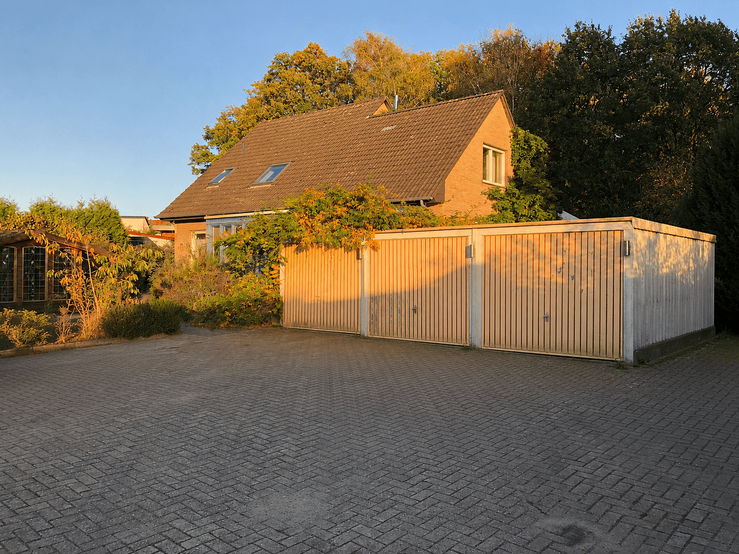 Predaj domu 295 m², pozemek 1.223 m², Strothmannsweg 44a, Osnabrück, Dolné Sasko Predaj domu 295 m², pozemek 1.223 m², Strothmannsweg 44a, Osnabrück, Dolné Sasko