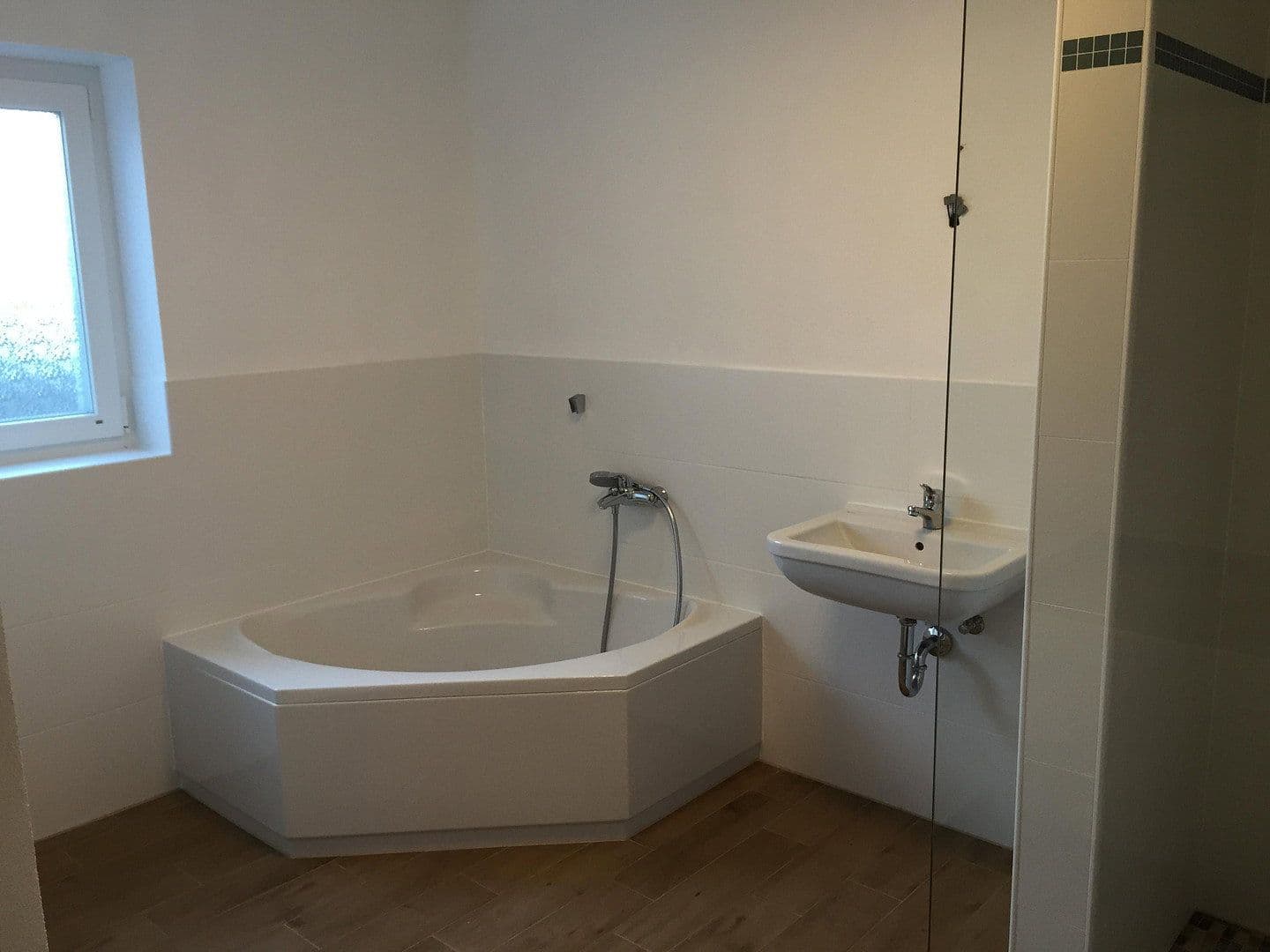 Predaj domu 257 m², pozemek 669 m², Dattenberg, Porýnie-Falcko Predaj domu 257 m², pozemek 669 m², Dattenberg, Porýnie-Falcko