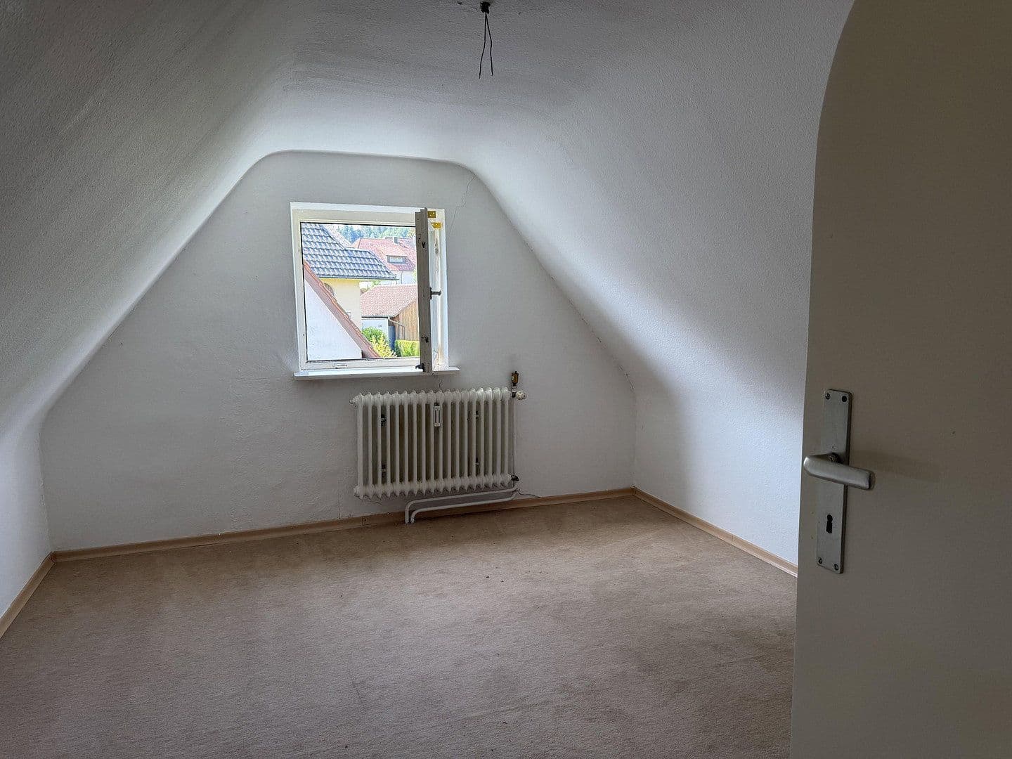 Predaj domu 150 m², pozemek 647 m², Freudenstadt, Bádensko-Wurttembersko Predaj domu 150 m², pozemek 647 m², Freudenstadt, Bádensko-Wurttembersko