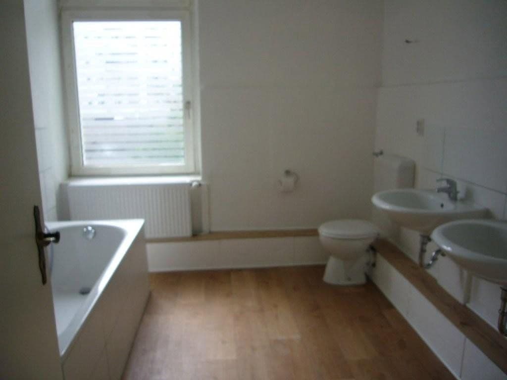 Predaj domu 440 m², pozemek 273 m², Düsseldorf, Severné Porýnie - Westfálsko Predaj domu 440 m², pozemek 273 m², Düsseldorf, Severné Porýnie - Westfálsko