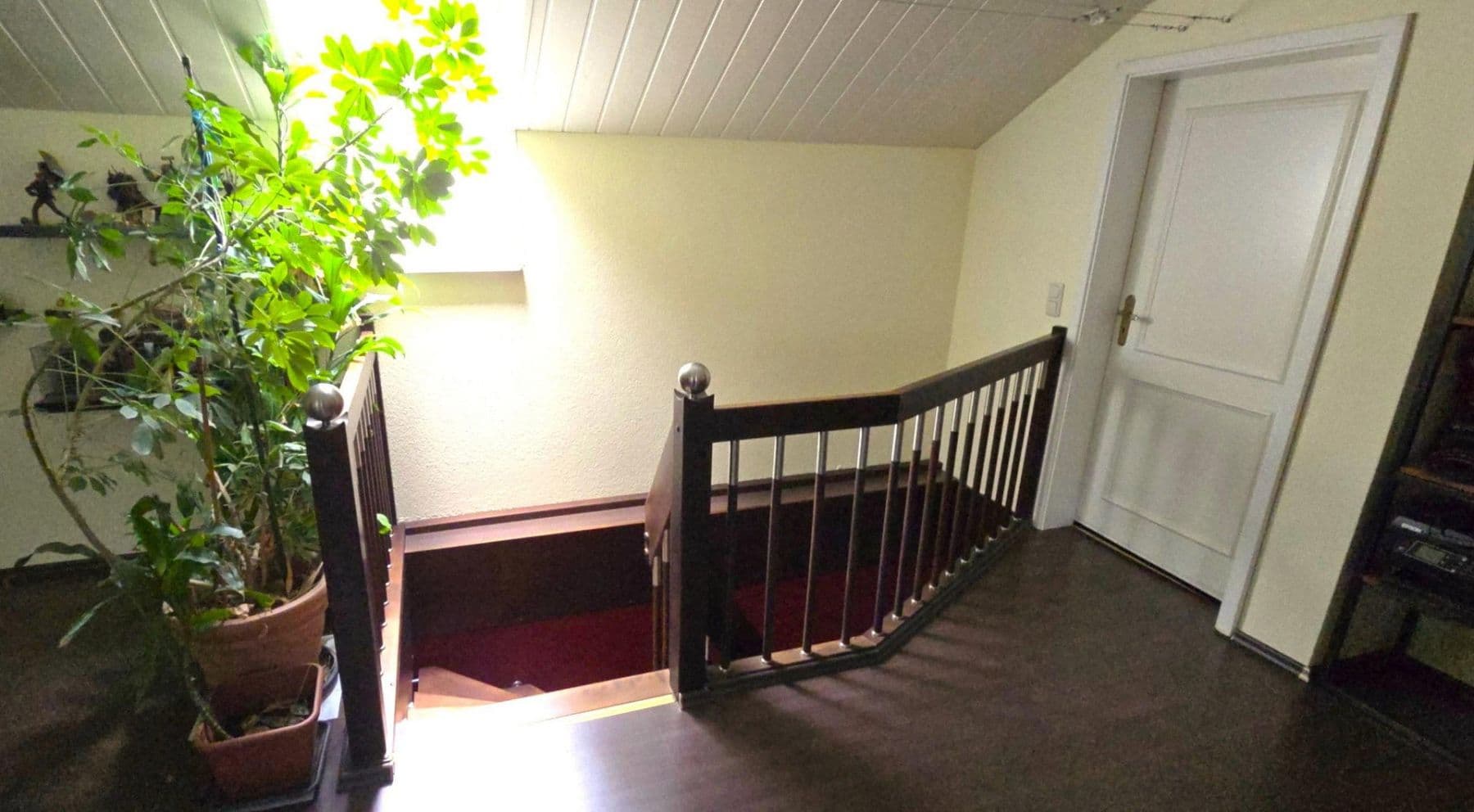 Predaj domu 420 m², pozemek 5.300 m², Wennerstorfer Kirchweg, Wenzendorf, Dolné Sasko Predaj domu 420 m², pozemek 5.300 m², Wennerstorfer Kirchweg, Wenzendorf, Dolné Sasko