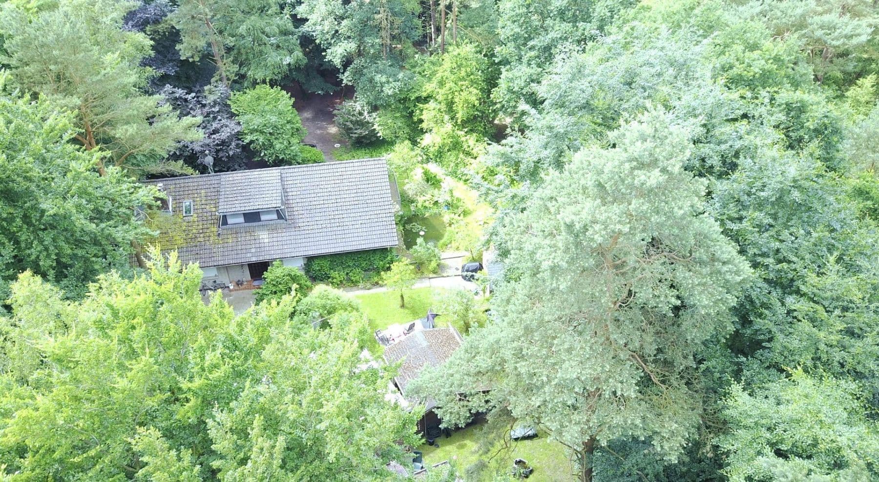 Predaj domu 420 m², pozemek 5.300 m², Wennerstorfer Kirchweg, Wenzendorf, Dolné Sasko Predaj domu 420 m², pozemek 5.300 m², Wennerstorfer Kirchweg, Wenzendorf, Dolné Sasko