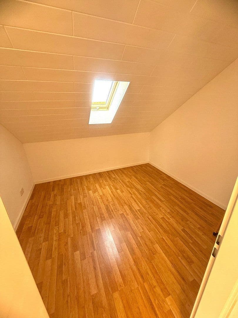 Predaj bytu 3-izbový 95 m², Leipzig, Sasko Predaj bytu 3-izbový 95 m², Leipzig, Sasko