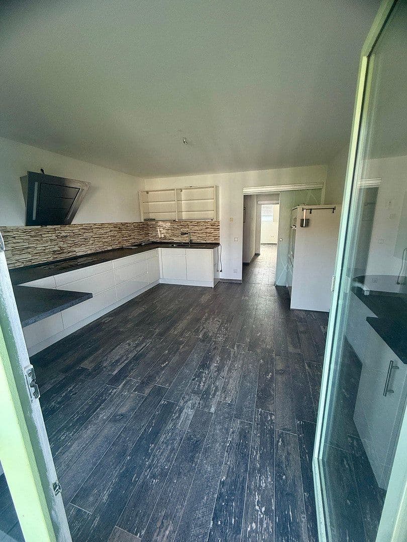 Predaj bytu 3-izbový 95 m², Leipzig, Sasko Predaj bytu 3-izbový 95 m², Leipzig, Sasko