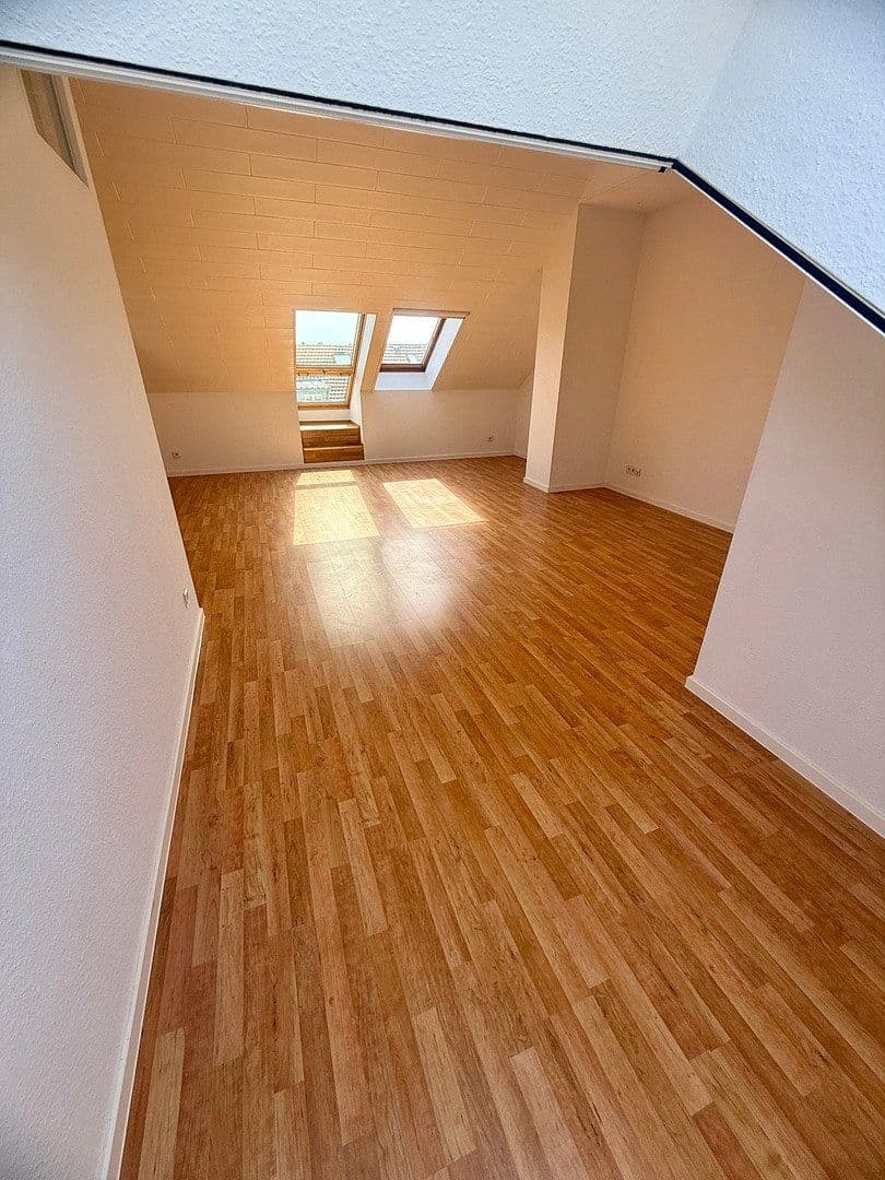Predaj bytu 3-izbový 95 m², Leipzig, Sasko Predaj bytu 3-izbový 95 m², Leipzig, Sasko