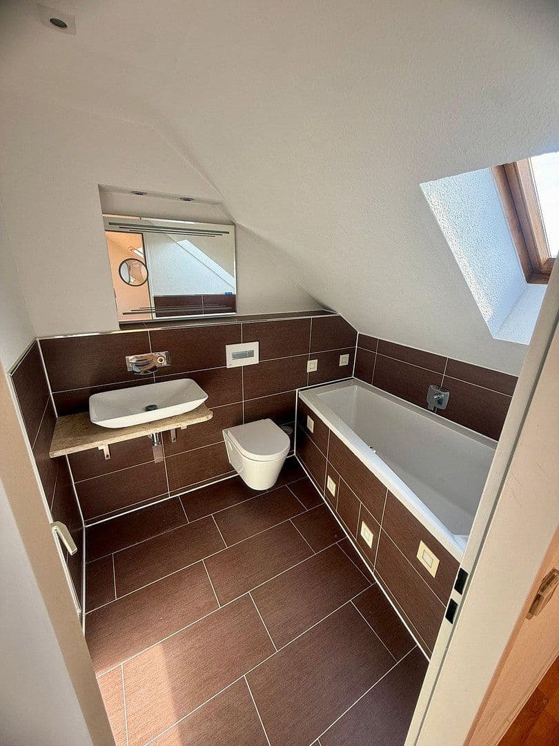 Predaj bytu 3-izbový 95 m², Leipzig, Sasko Predaj bytu 3-izbový 95 m², Leipzig, Sasko