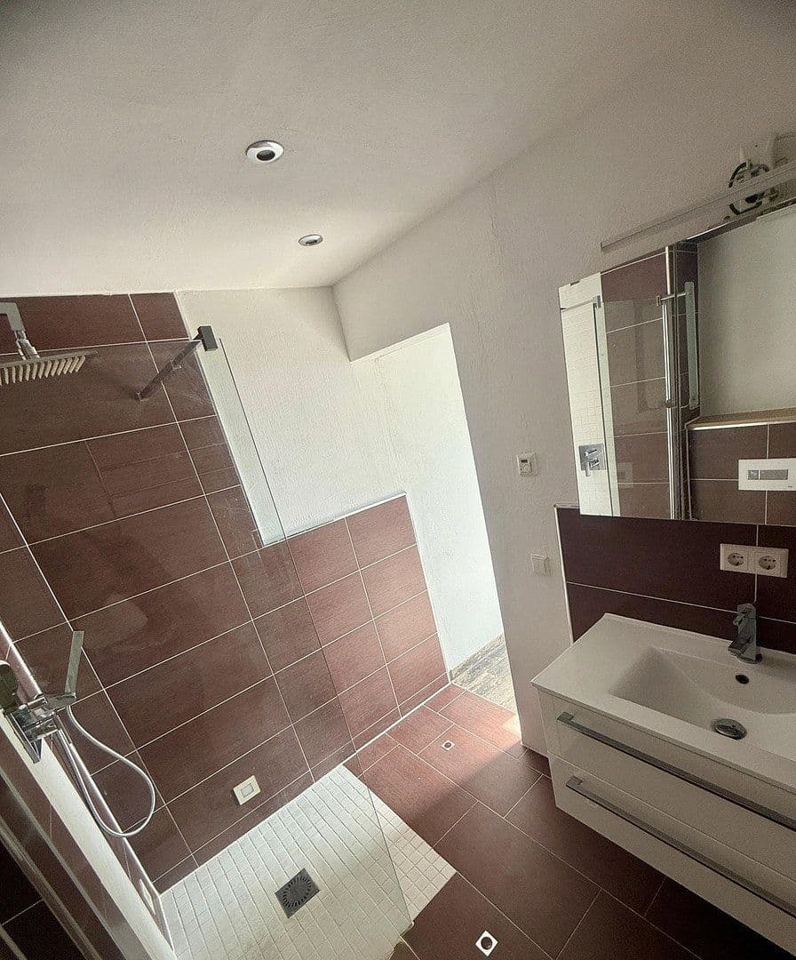 Predaj bytu 3-izbový 95 m², Leipzig, Sasko Predaj bytu 3-izbový 95 m², Leipzig, Sasko