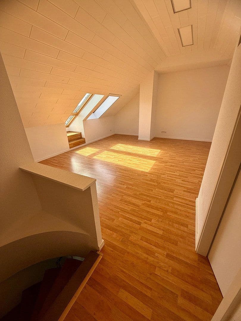 Predaj bytu 3-izbový 95 m², Leipzig, Sasko Predaj bytu 3-izbový 95 m², Leipzig, Sasko