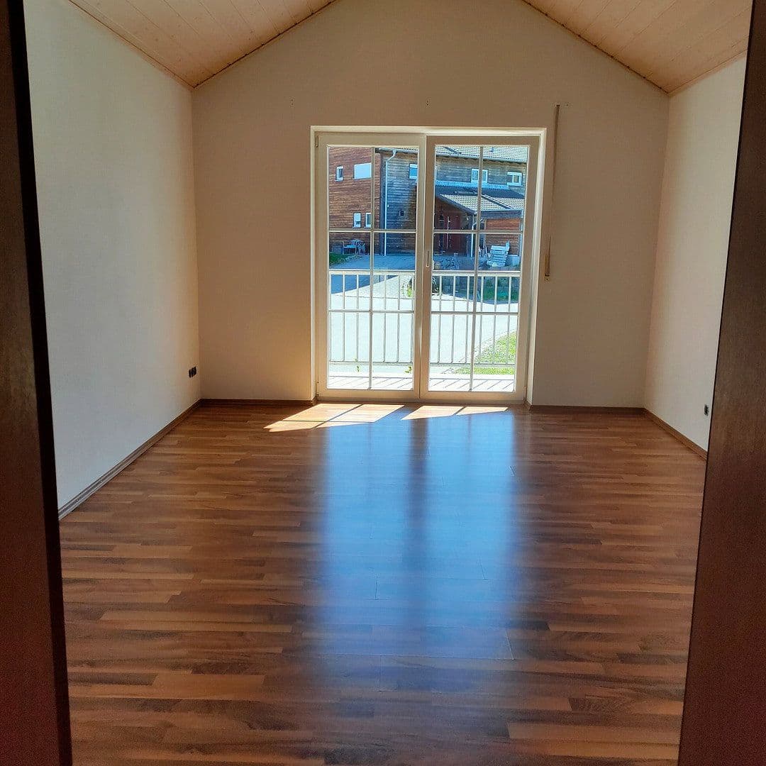 Predaj domu 185 m², pozemek 680 m², Embachsiedlung 33, Malgersdorf, Bavorsko Predaj domu 185 m², pozemek 680 m², Embachsiedlung 33, Malgersdorf, Bavorsko