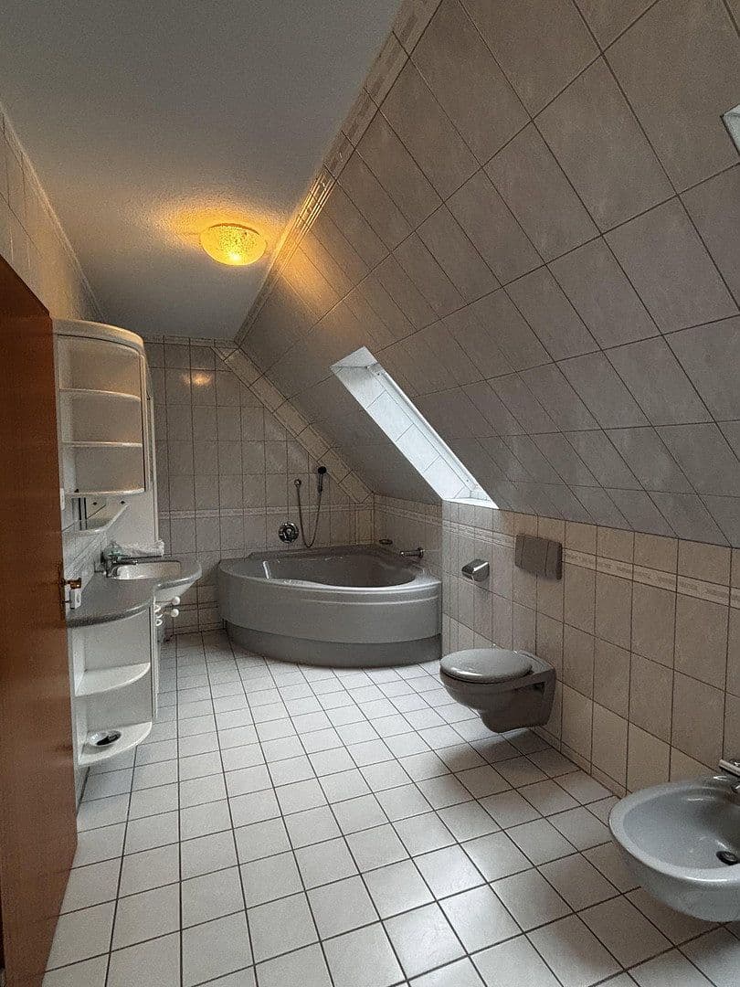 Prenájom domu 202 m², pozemek 947 m², Rellingen, Šlezvicko-Holštajnsko Prenájom domu 202 m², pozemek 947 m², Rellingen, Šlezvicko-Holštajnsko