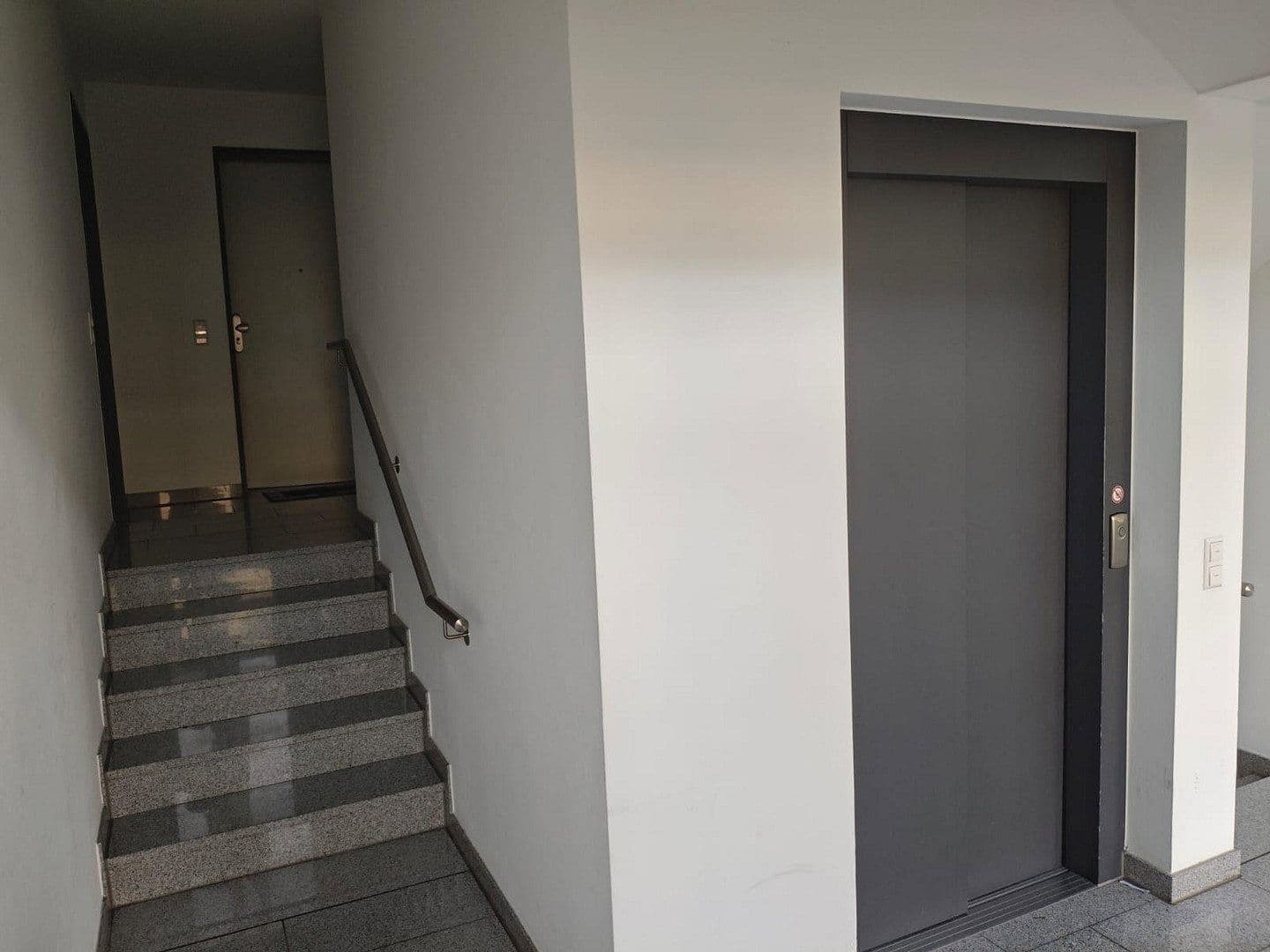 Prenájom bytu 2-izbový 51 m², Ulmer Straße 266, Stuttgart, Bádensko-Wurttembersko Prenájom bytu 2-izbový 51 m², Ulmer Straße 266, Stuttgart, Bádensko-Wurttembersko