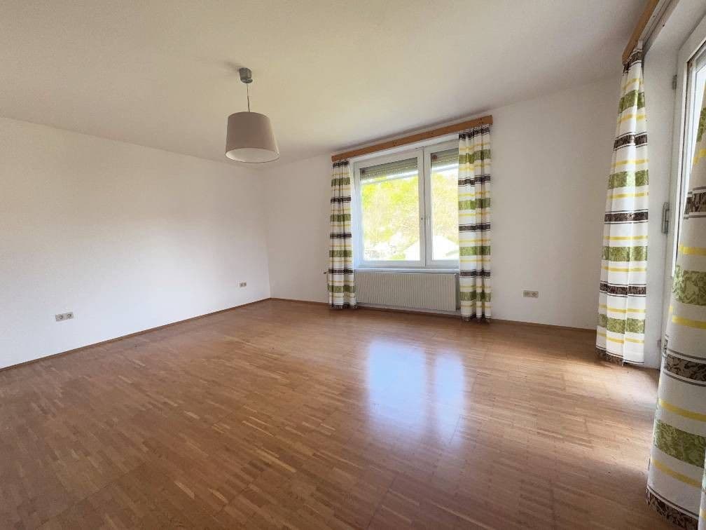 Predaj domu 246 m², pozemek 2.655 m², Radlbrunn, Dolné Rakúsko Predaj domu 246 m², pozemek 2.655 m², Radlbrunn, Dolné Rakúsko