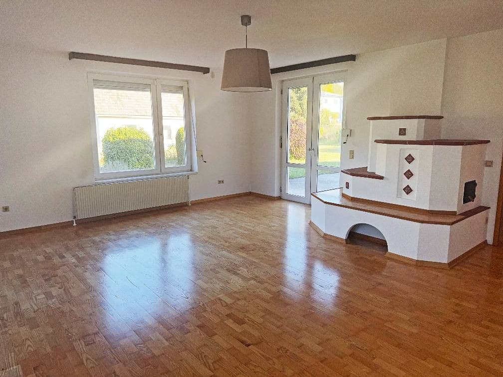Predaj domu 246 m², pozemek 2.655 m², Radlbrunn, Dolné Rakúsko Predaj domu 246 m², pozemek 2.655 m², Radlbrunn, Dolné Rakúsko