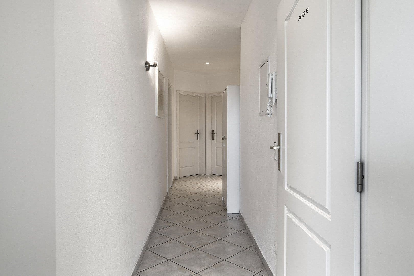 Prenájom bytu 5-izbový 146 m², Norderstr.46, Norderstedt, Šlezvicko-Holštajnsko Prenájom bytu 5-izbový 146 m², Norderstr.46, Norderstedt, Šlezvicko-Holštajnsko