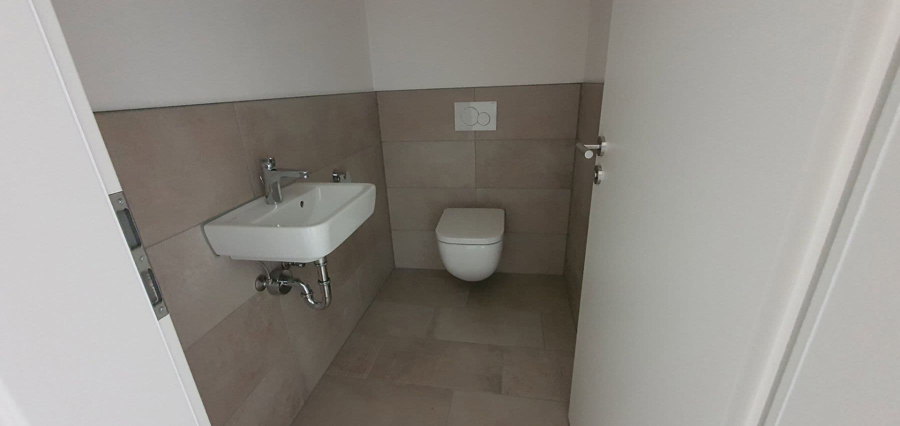 Prenájom bytu 3-izbový 75 m², Meßkirch, Bádensko-Wurttembersko Prenájom bytu 3-izbový 75 m², Meßkirch, Bádensko-Wurttembersko