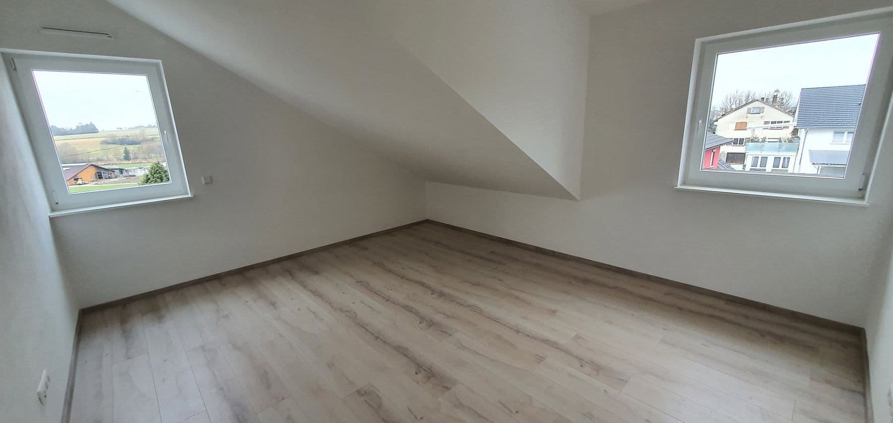 Prenájom bytu 3-izbový 75 m², Meßkirch, Bádensko-Wurttembersko Prenájom bytu 3-izbový 75 m², Meßkirch, Bádensko-Wurttembersko