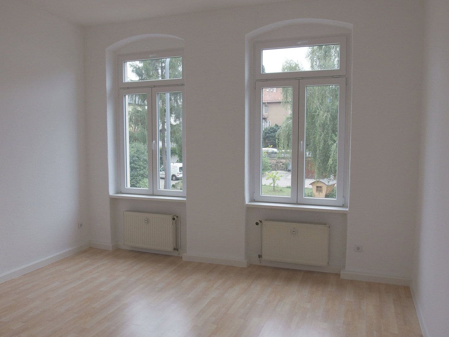 Prenájom bytu 3-izbový 80 m², Nöthnitzer Str. 21, Dresden, Sasko Prenájom bytu 3-izbový 80 m², Nöthnitzer Str. 21, Dresden, Sasko