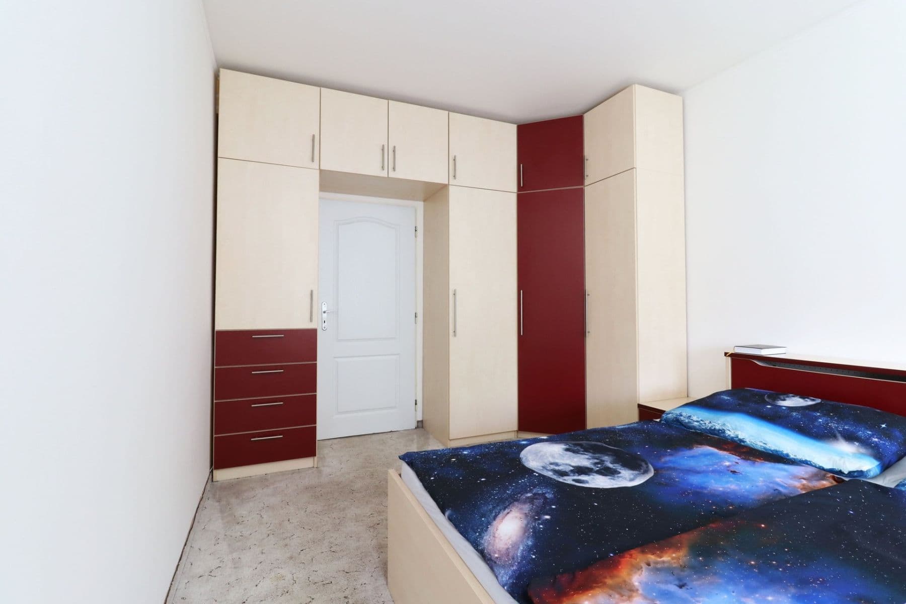 Prenájom bytu 2-izbový 52 m², Frýdecká, Praha, Praha Prenájom bytu 2-izbový 52 m², Frýdecká, Praha, Praha