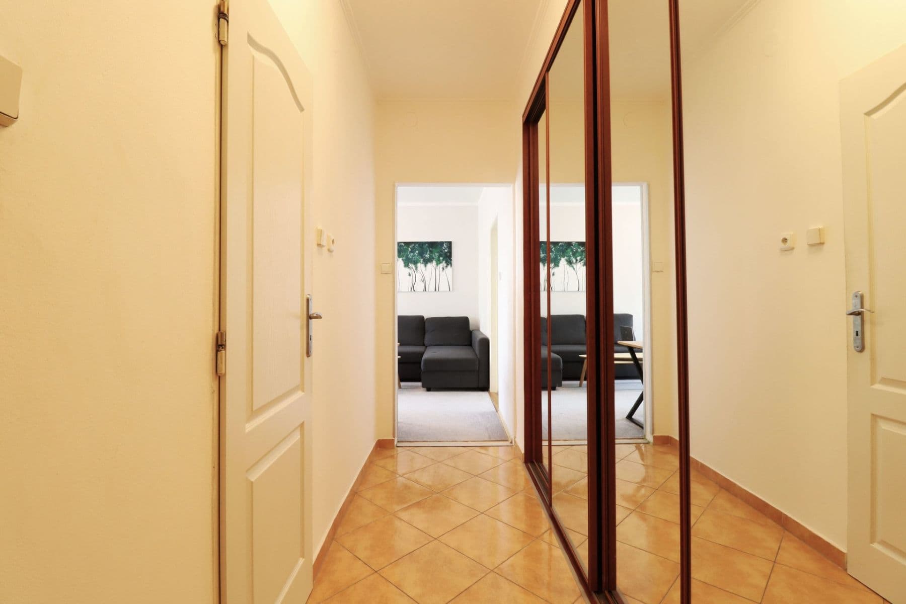 Prenájom bytu 2-izbový 52 m², Frýdecká, Praha, Praha Prenájom bytu 2-izbový 52 m², Frýdecká, Praha, Praha