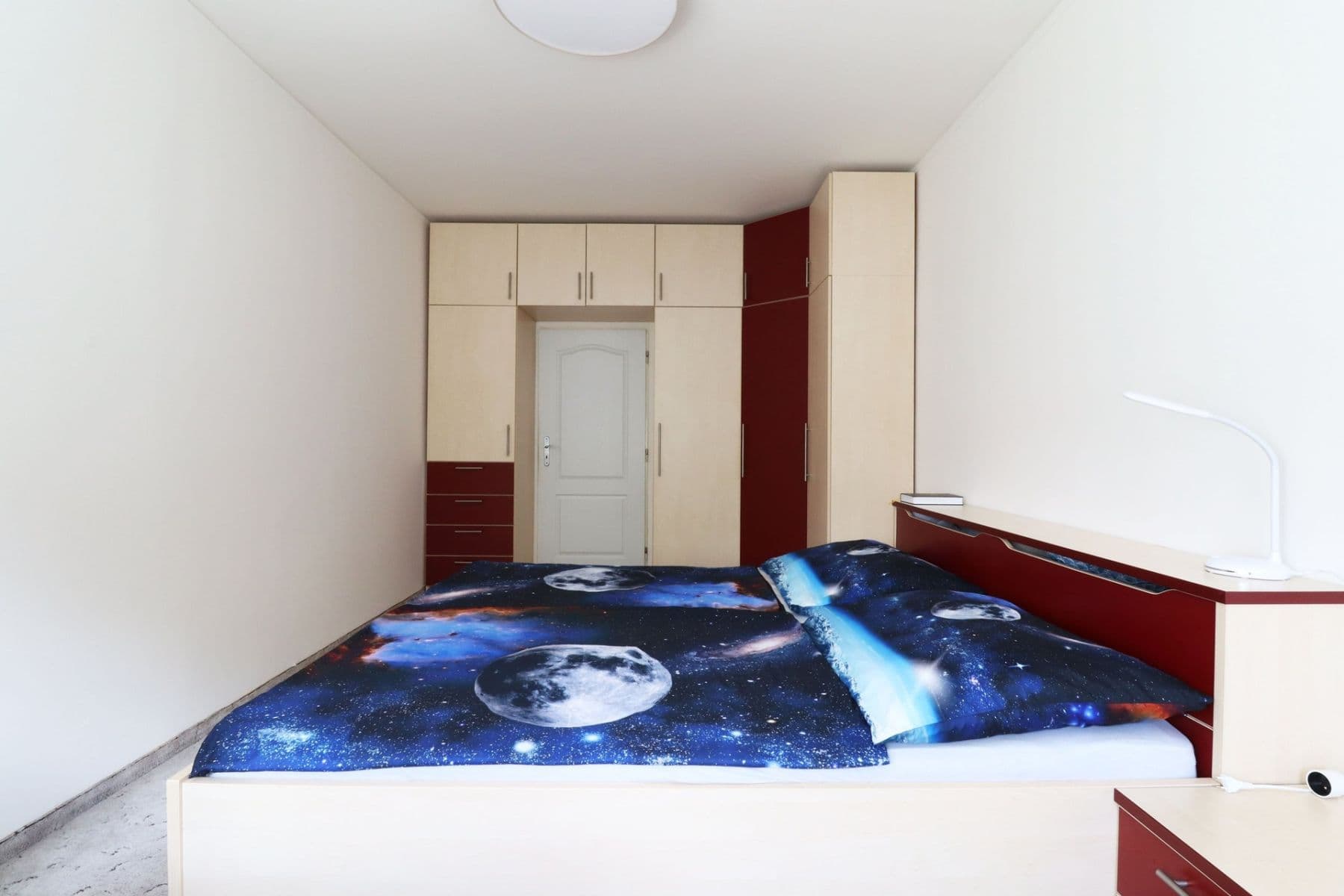 Prenájom bytu 2-izbový 52 m², Frýdecká, Praha, Praha Prenájom bytu 2-izbový 52 m², Frýdecká, Praha, Praha