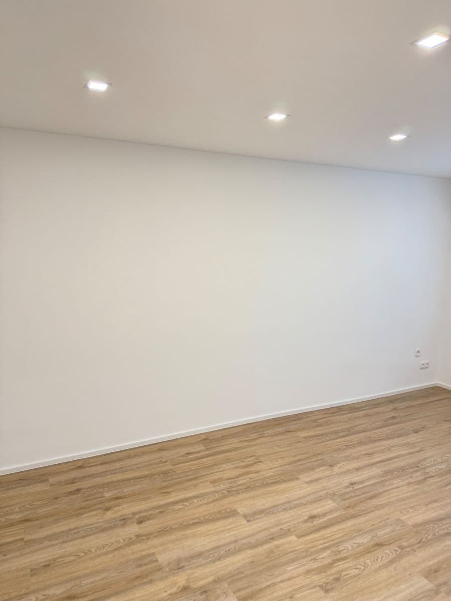 Prenájom bytu 2-izbový 51 m², Mikoláše Alše, Nymburk, Středočeský kraj Prenájom bytu 2-izbový 51 m², Mikoláše Alše, Nymburk, Středočeský kraj