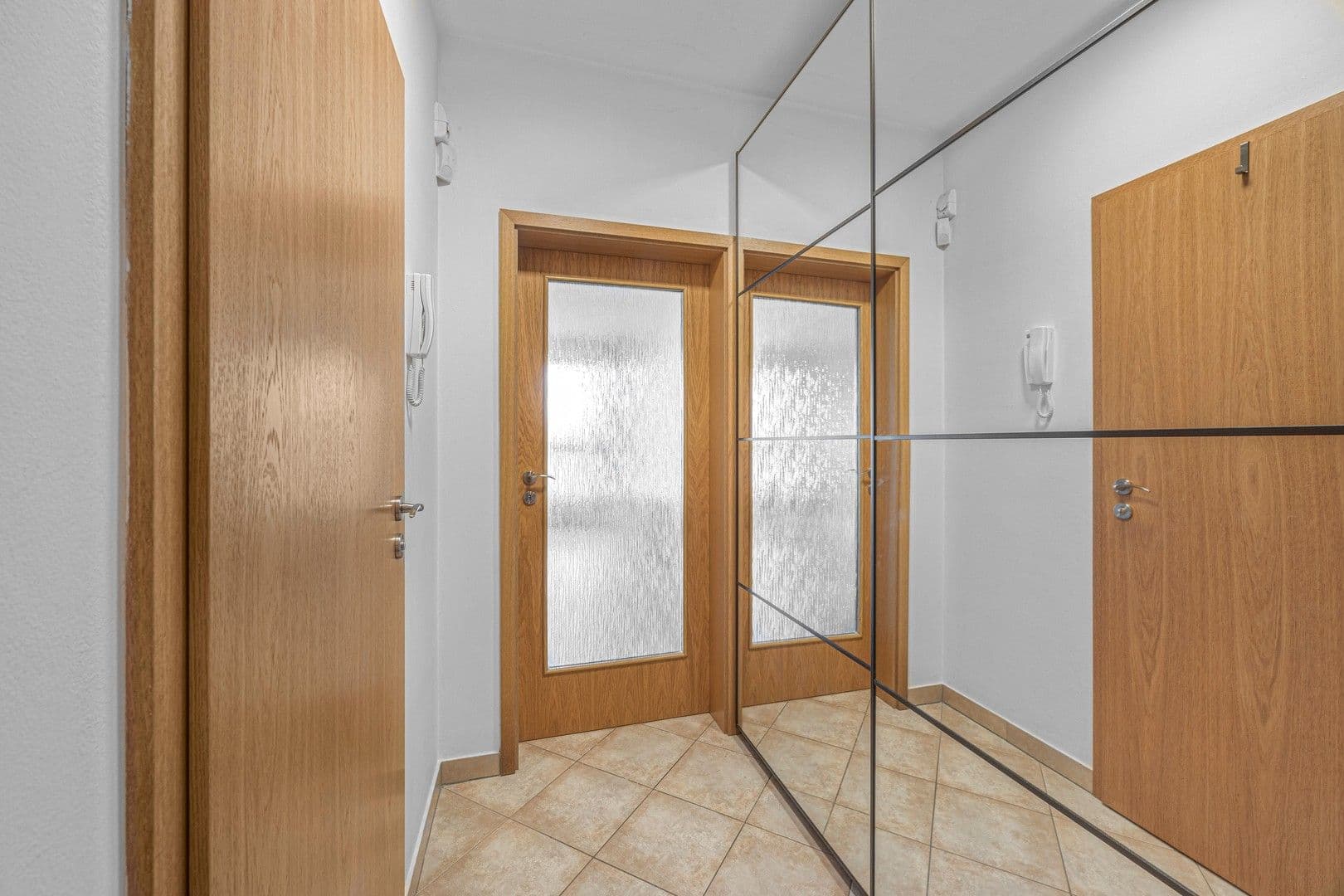 Prenájom bytu 1-izbový 30 m², Plzeňská, Praha, Praha Prenájom bytu 1-izbový 30 m², Plzeňská, Praha, Praha