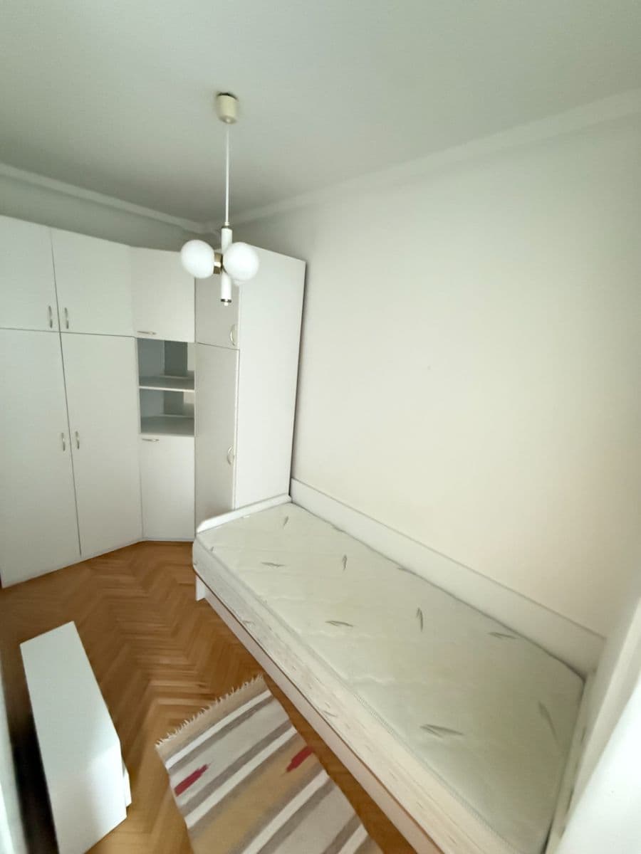 Prenájom bytu 2-izbový 46 m², Astrová, Ružinov, Bratislavský kraj Prenájom bytu 2-izbový 46 m², Astrová, Ružinov, Bratislavský kraj