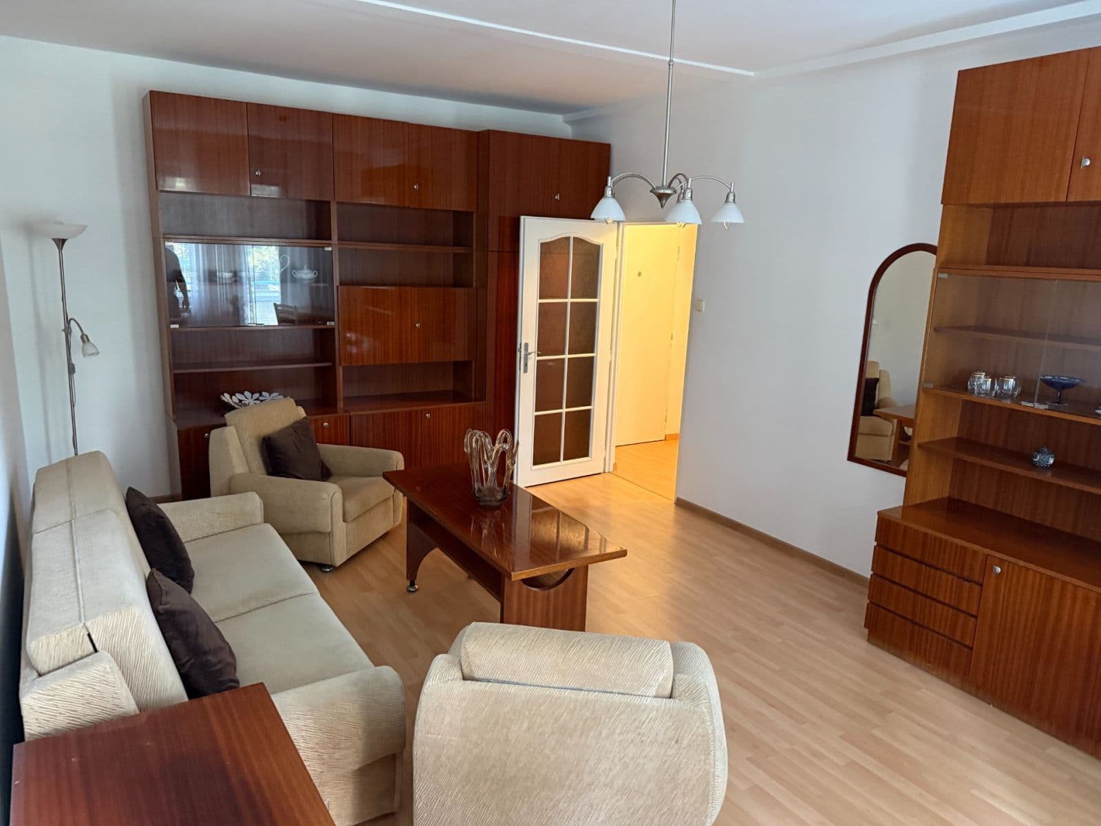 Prenájom bytu 2-izbový 46 m², Astrová, Ružinov, Bratislavský kraj Prenájom bytu 2-izbový 46 m², Astrová, Ružinov, Bratislavský kraj